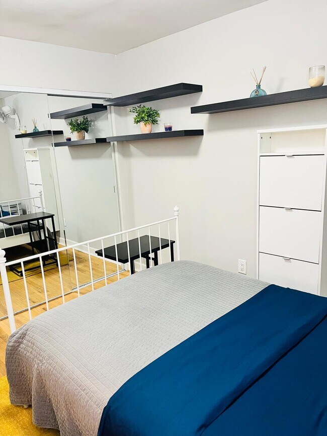 Building Photo - 4711 Sargent Rd NE