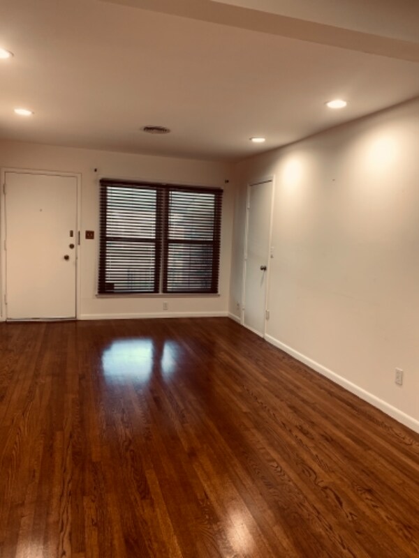 Foto del edificio - 2621 NW 49th St
