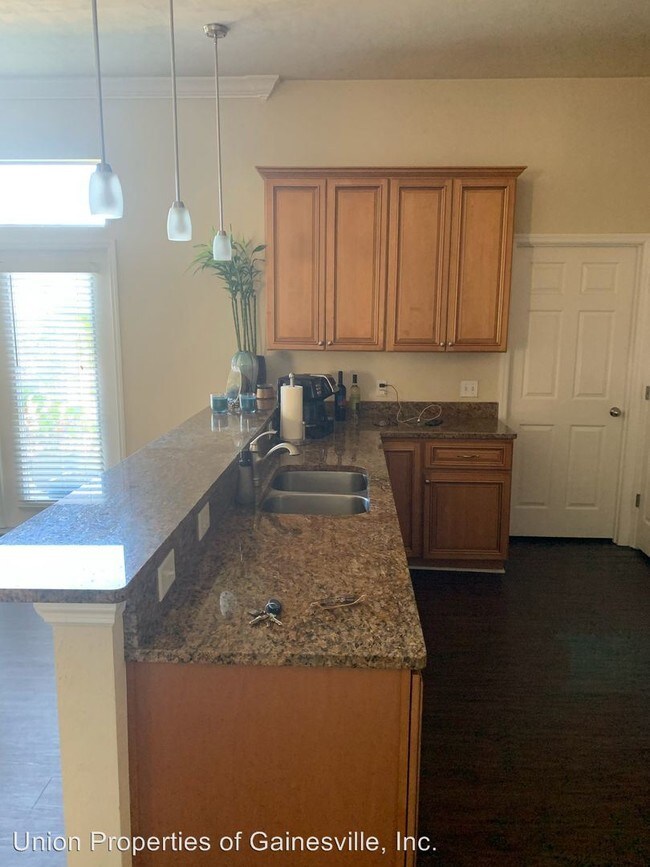 Building Photo - 3 br, 2 bath House - 11780 NW 60th Terrace