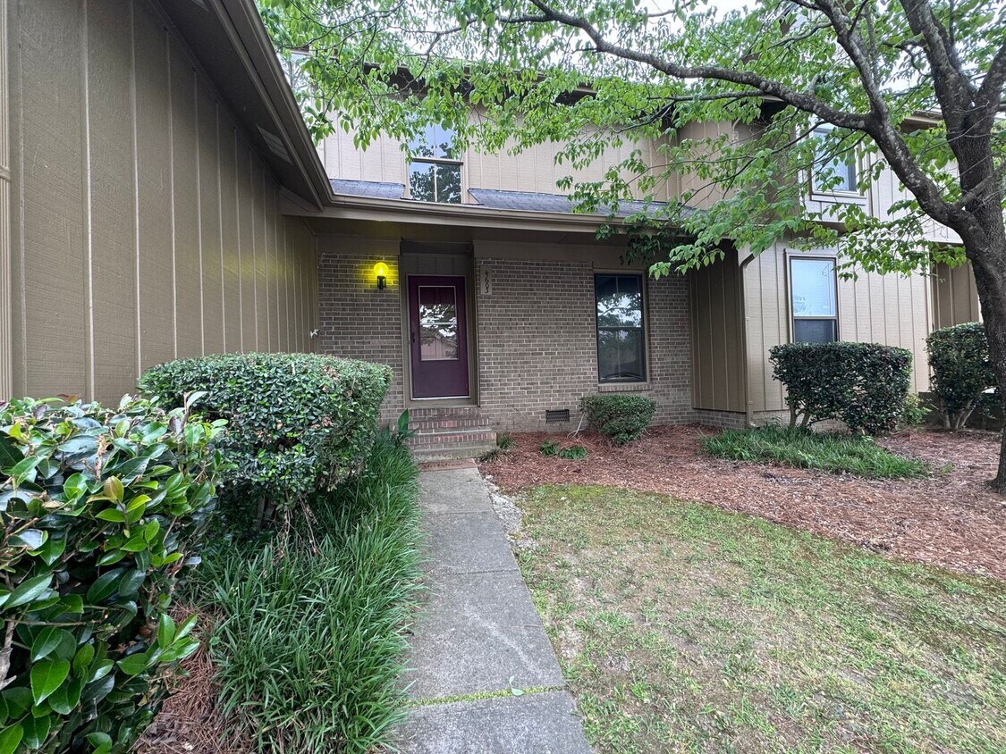 Foto principal - 4603 Dow Ct