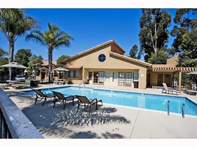 Foto del edificio - 207 Woodland Pkwy