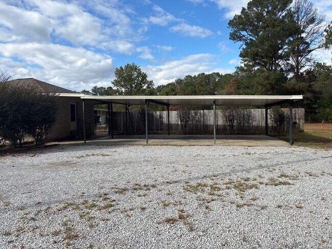 Building Photo - Spectacular