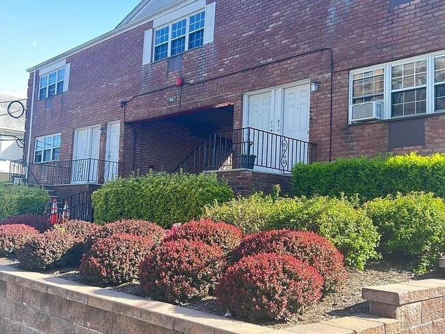 Building Photo - 175 Passaic St