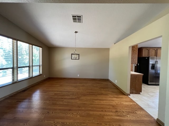 Building Photo - 3535 Southamton Dr.
