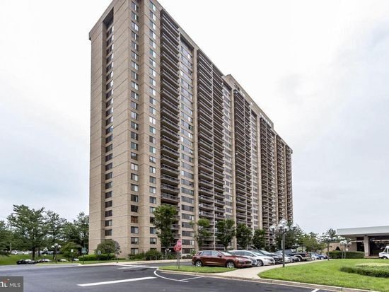 Building - 3701 S George Mason Dr (Falls Church, VA)