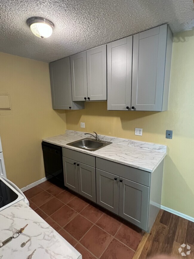 Building Photo - 3250 Oneal Cir