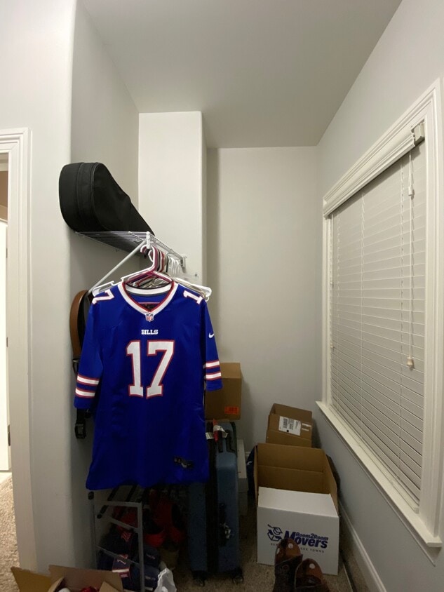 Primary Photo - 318 Paul T Cir