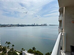 Building Photo - 770 Claughton Island Dr