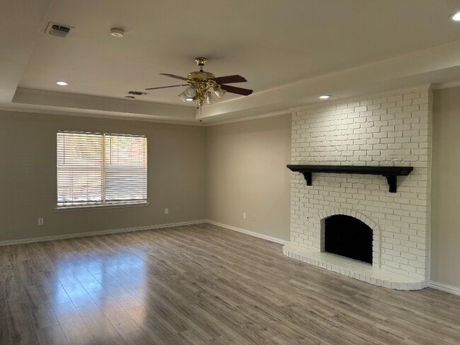 Foto del edificio - 7209 Dukes Pl