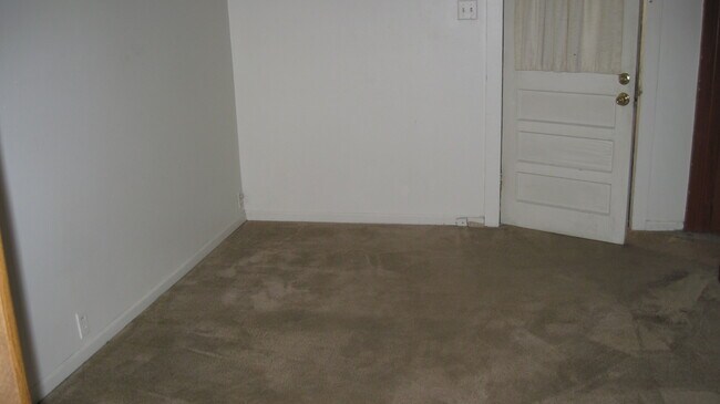 Foto del edificio - 600 E 6th St
