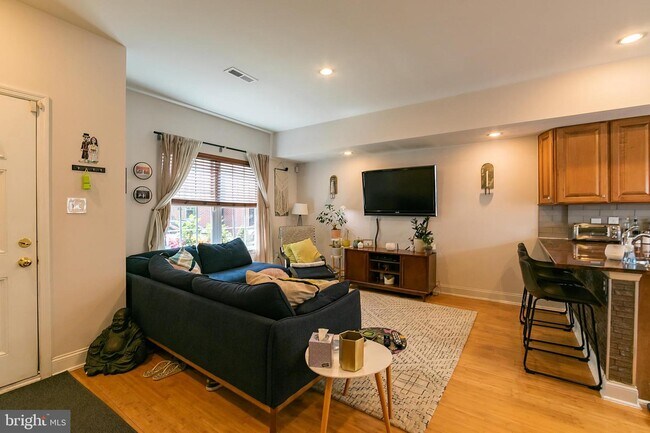 Foto del edificio - 2121 Kimball St