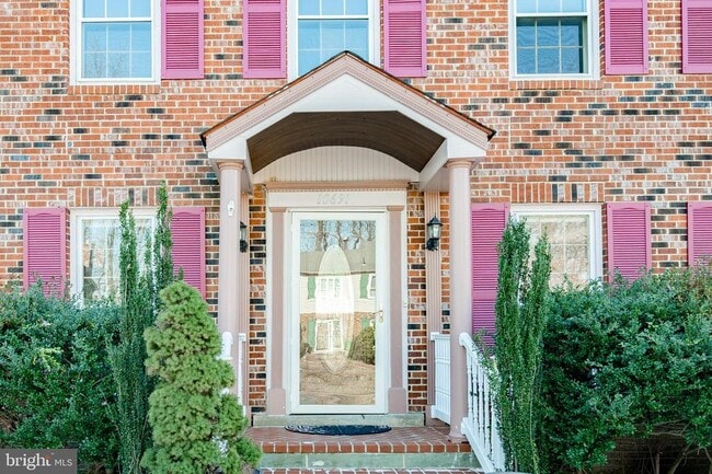 Building Photo - 10691 John Ayres Dr