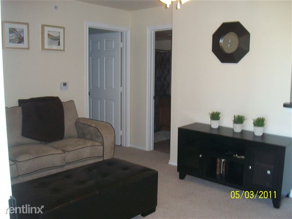 Building Photo - 1019 Spring Ridge Cir
