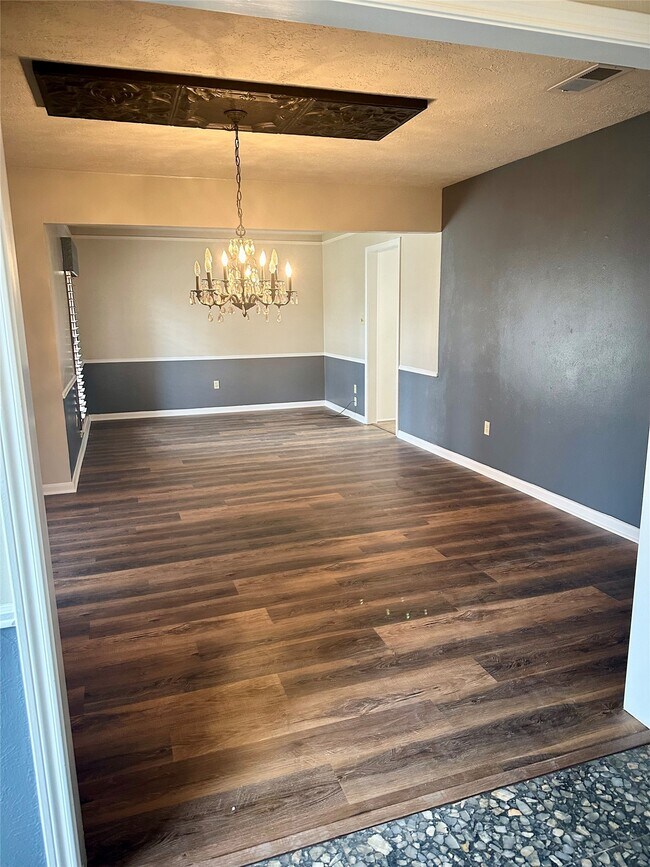 Foto del edificio - 103 Wroxton Dr