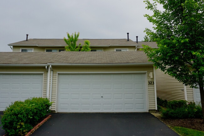 Building Photo - 323 Dogwood Terrace