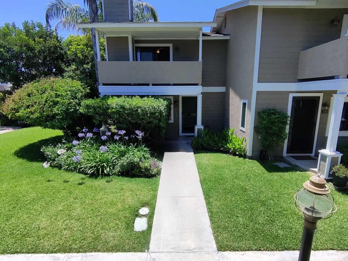 Primary Photo - 2424 Santa Ana Ave