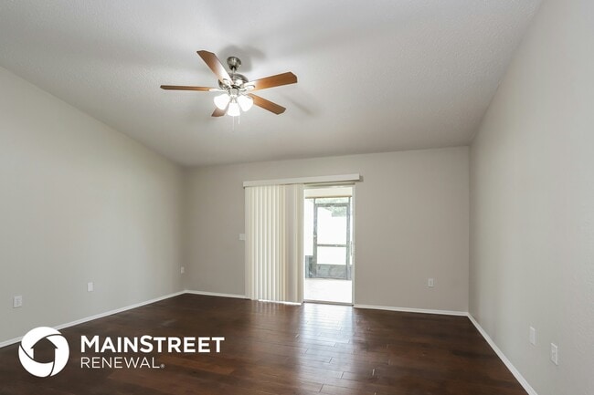Building Photo - 5499 Moon Valley Dr