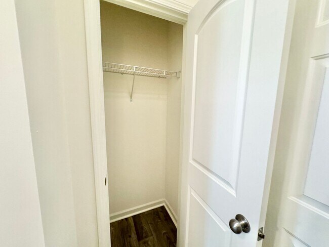 Foto del edificio - 3BD/2.5BTH Townhome - Belmont  self guided...