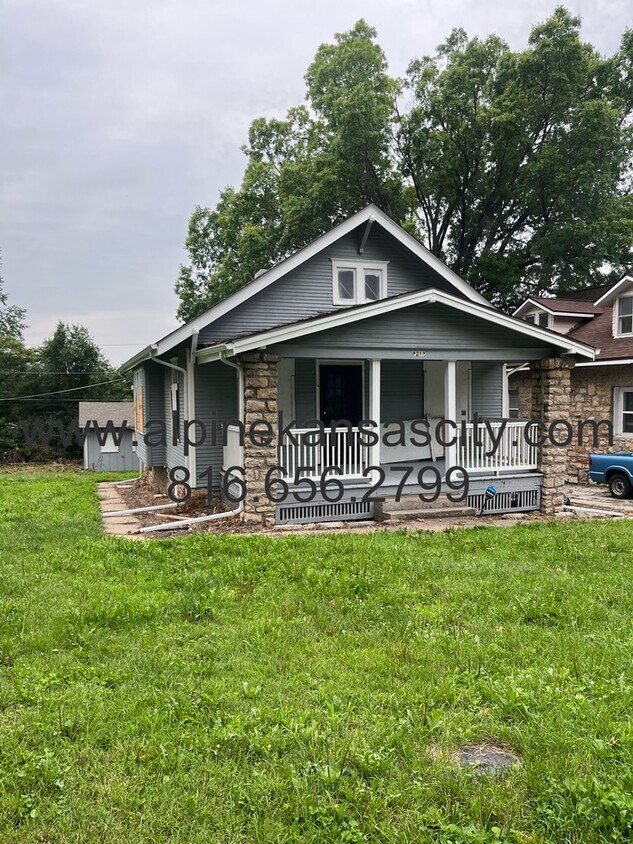 Foto principal - Updated Bungalow in Center District!