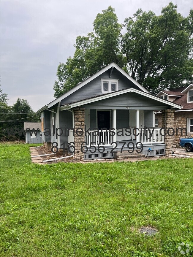 Building Photo - 8212 Highland Ave