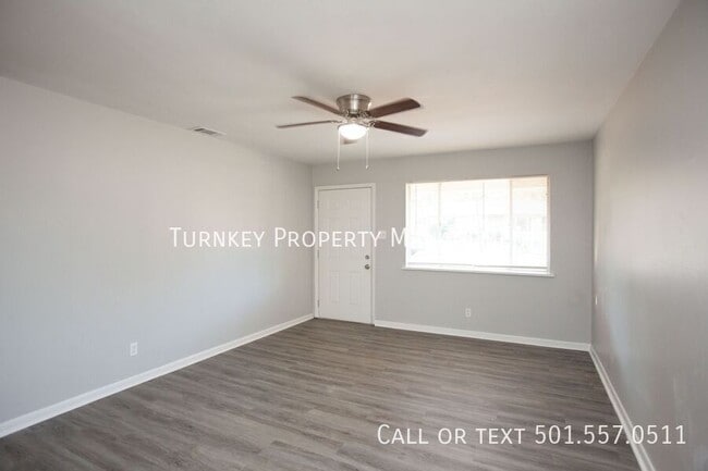 Building Photo - 9308 Lew Dr