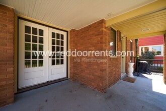 Building Photo - 412 N Merrill St