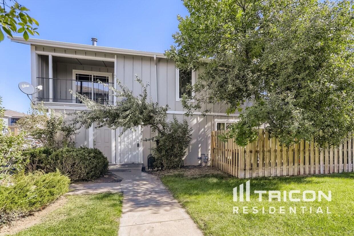 Foto principal - 14590 E 13th Ave