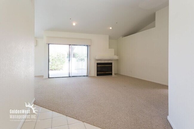Foto del edificio - 10222 N 105th Way
