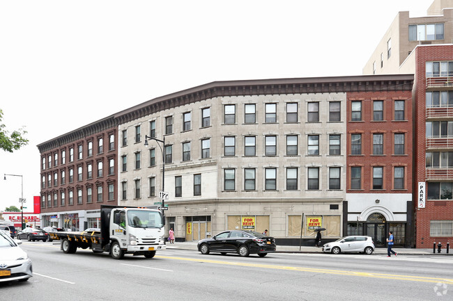 Foto del edificio - 118-122 Flatbush Ave