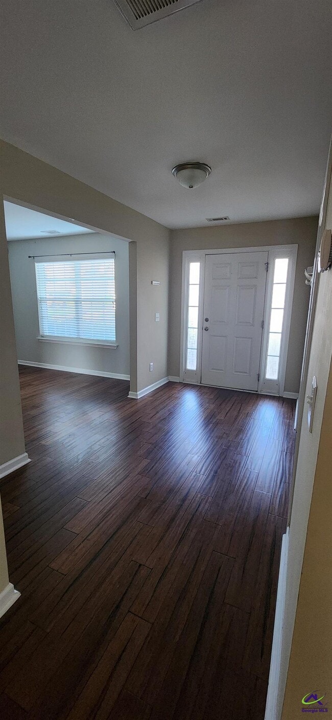 Building Photo - 707 Broderick Cir