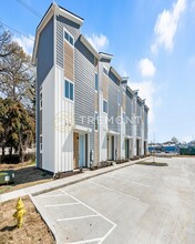 Building Photo - 1232 J Andrews Pl