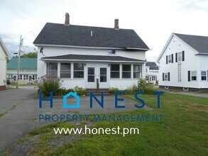 Building Photo - 8 LaSalle St