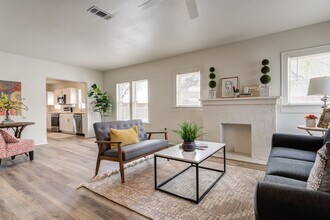 Building Photo - 1721 23rd St