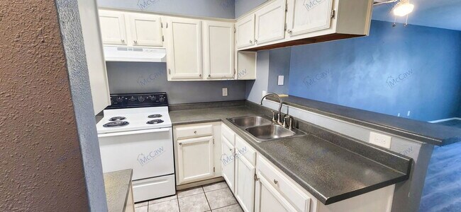 Foto del edificio - 9510 Olde Towne Row