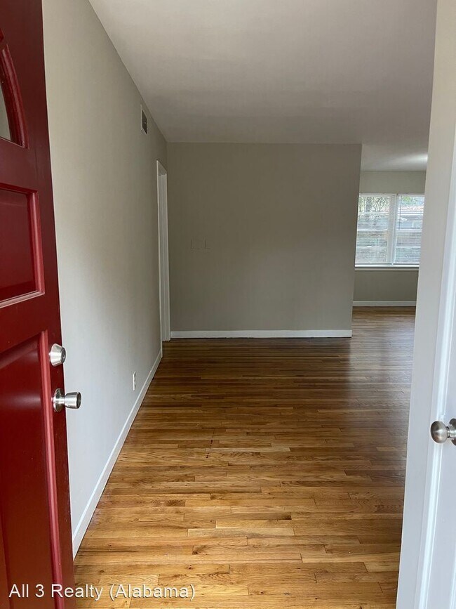 Building Photo - 3 br, 1 bath House - 908 Parkwood Drive