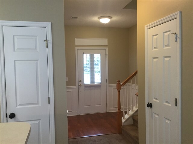 Foto del edificio - 90 Creekside Dr