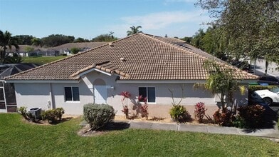 Building Photo - 11688 SW 17th Ct