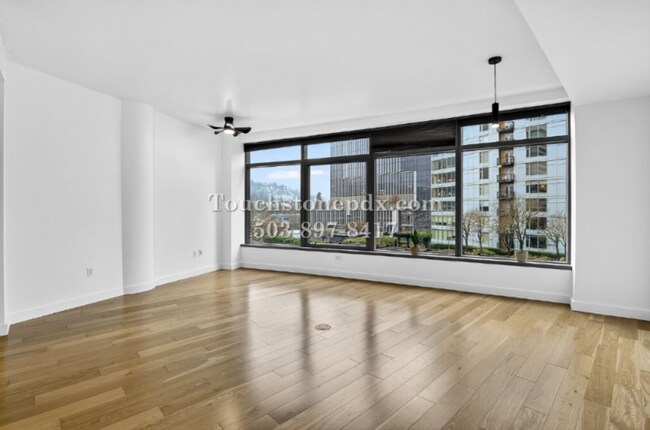 Foto del edificio - 3601 S River Pkwy