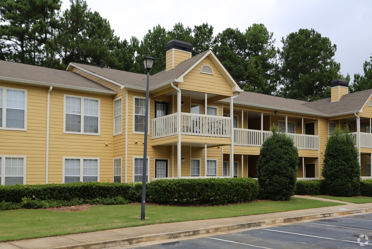 Creekside at White Oak Apartments 10 Lakeside Way Newnan, GA