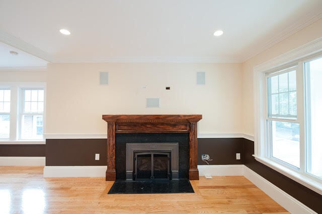 Building Photo - 381 Belmont St