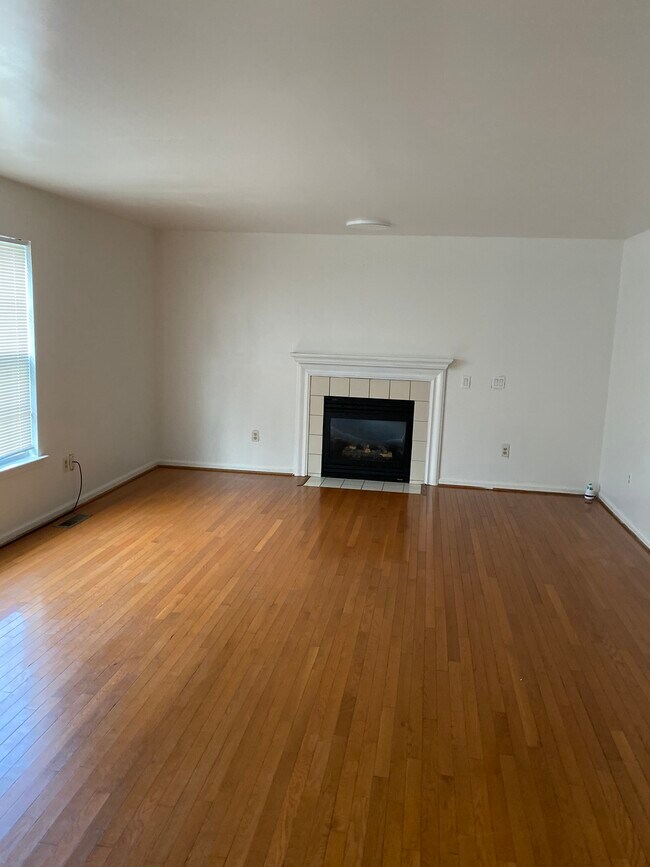 Viviendo - 65 Chestnut Dr