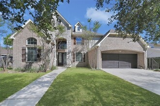 Building Photo - 5738 Ariel St