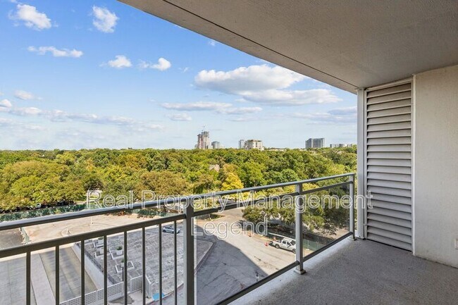 Foto del edificio - 3883 Turtle Creek Blvd