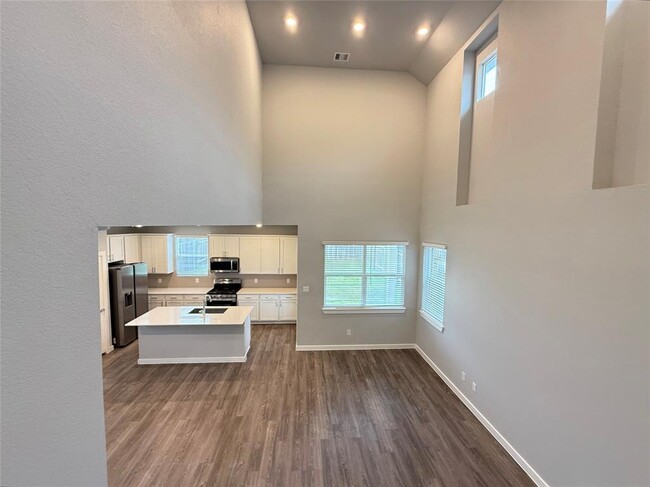 Building Photo - 5019 Ricochet Ln