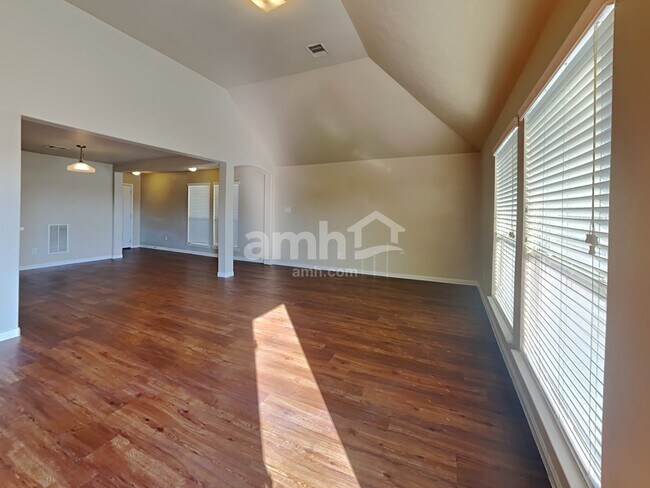 Foto del edificio - 15450 Bammel Fields Ct