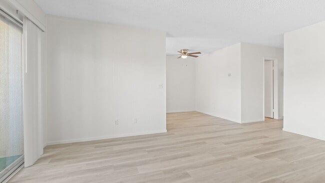 Interior Photo - Four Winds Apartments