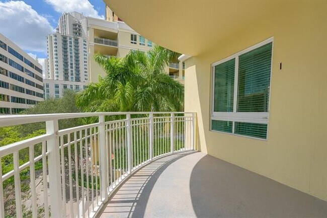 Foto del edificio - 7355 SW 89th St