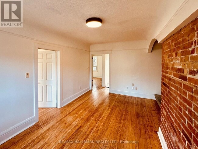 Building Photo - 20 Triller Ave