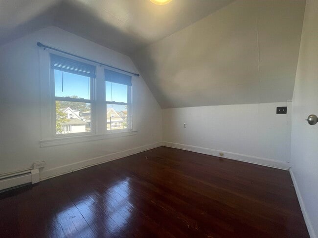 Building Photo - 128 W 31st St