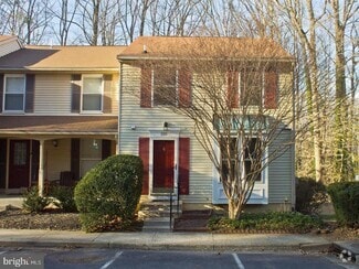 533 Oakmont Ct